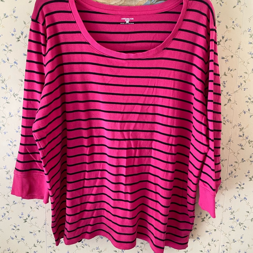 Women’s JNY 2X top Jones New York 2X shirt